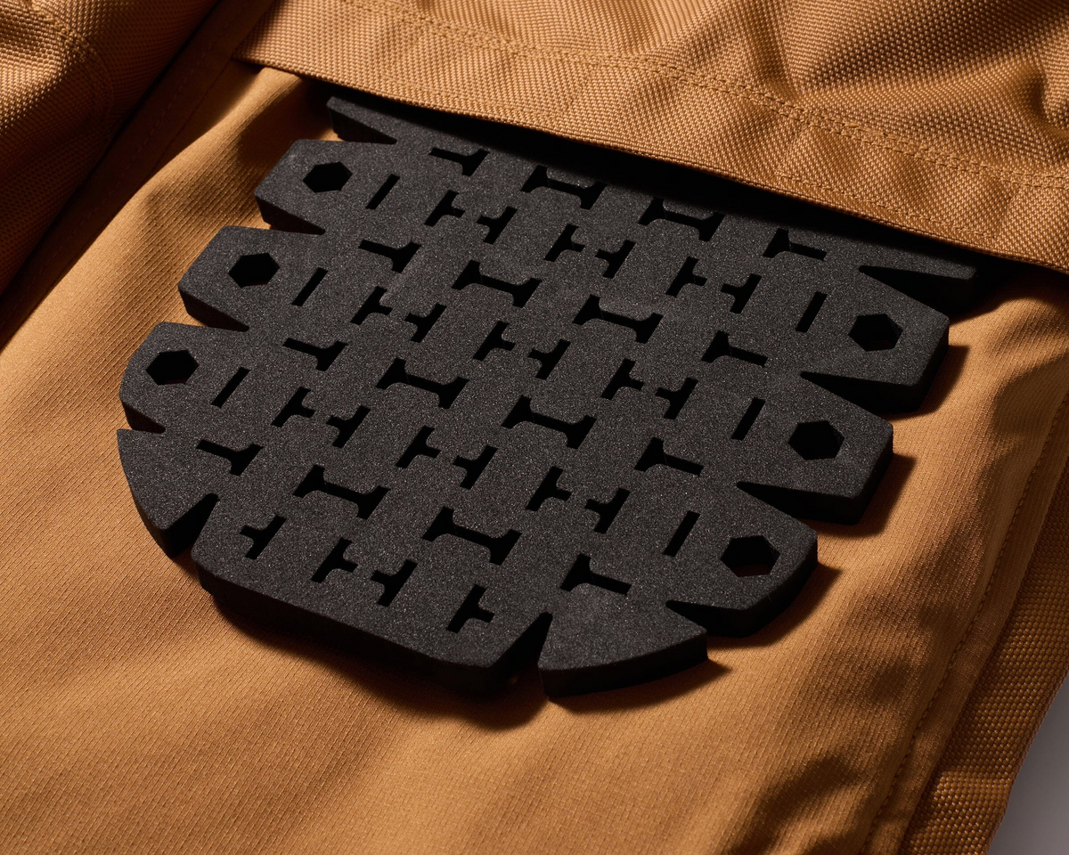 FW26_T4_Werkbib_Sand_6686_grey