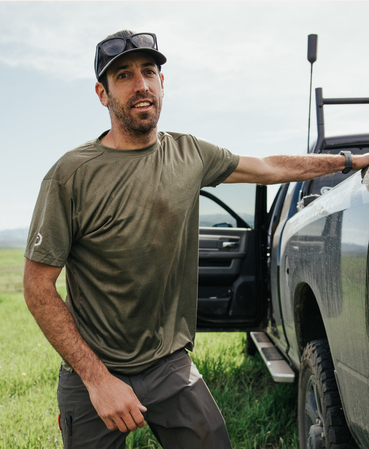 B1 Short Sleeve Tee Truewerk #color_heathered olive