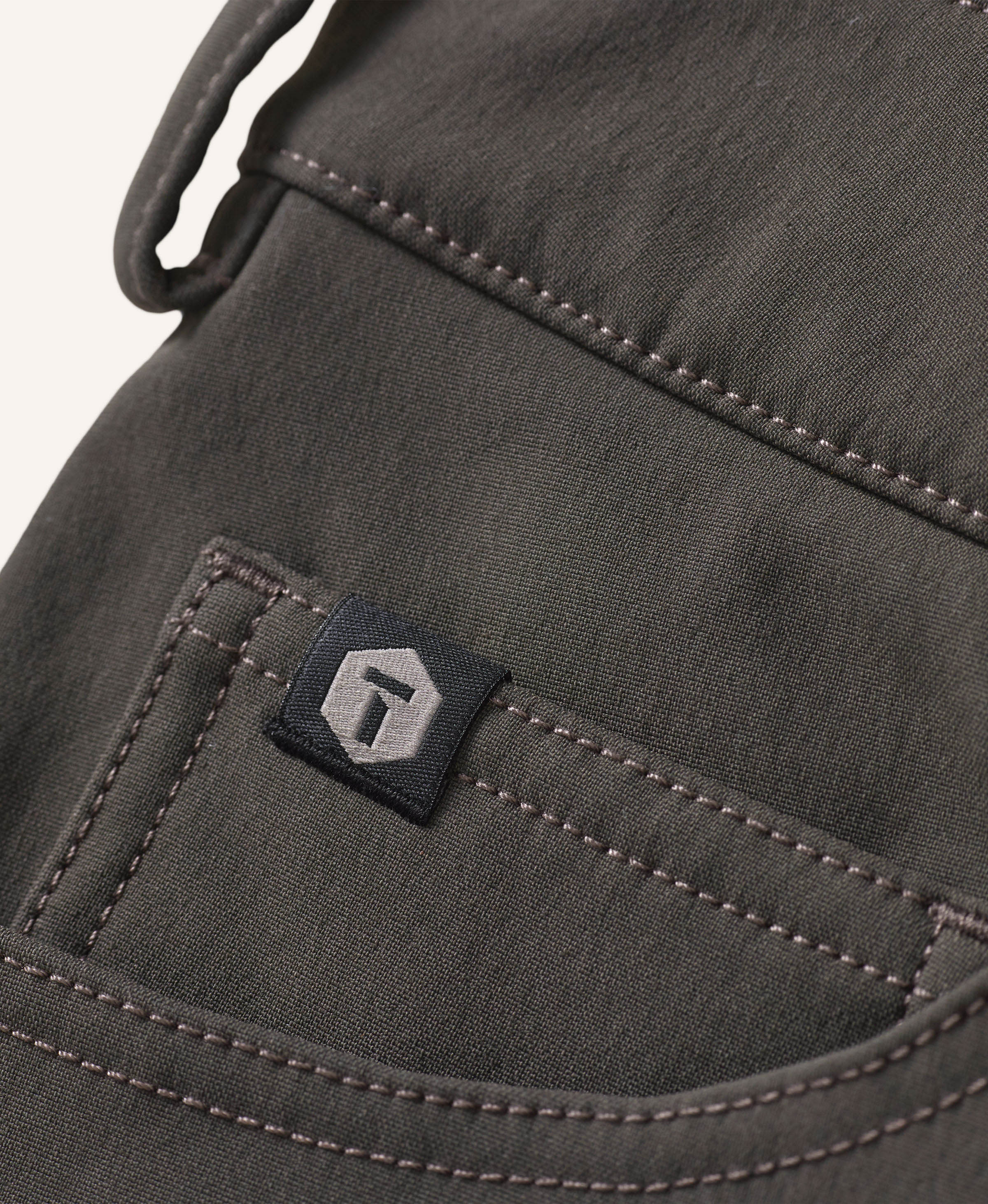 BC3 #color_deep grey