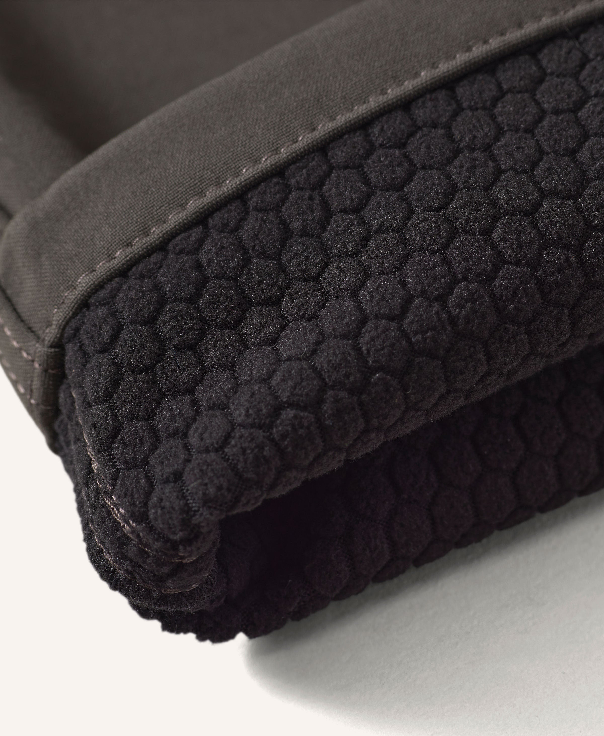 BC3 #color_deep grey