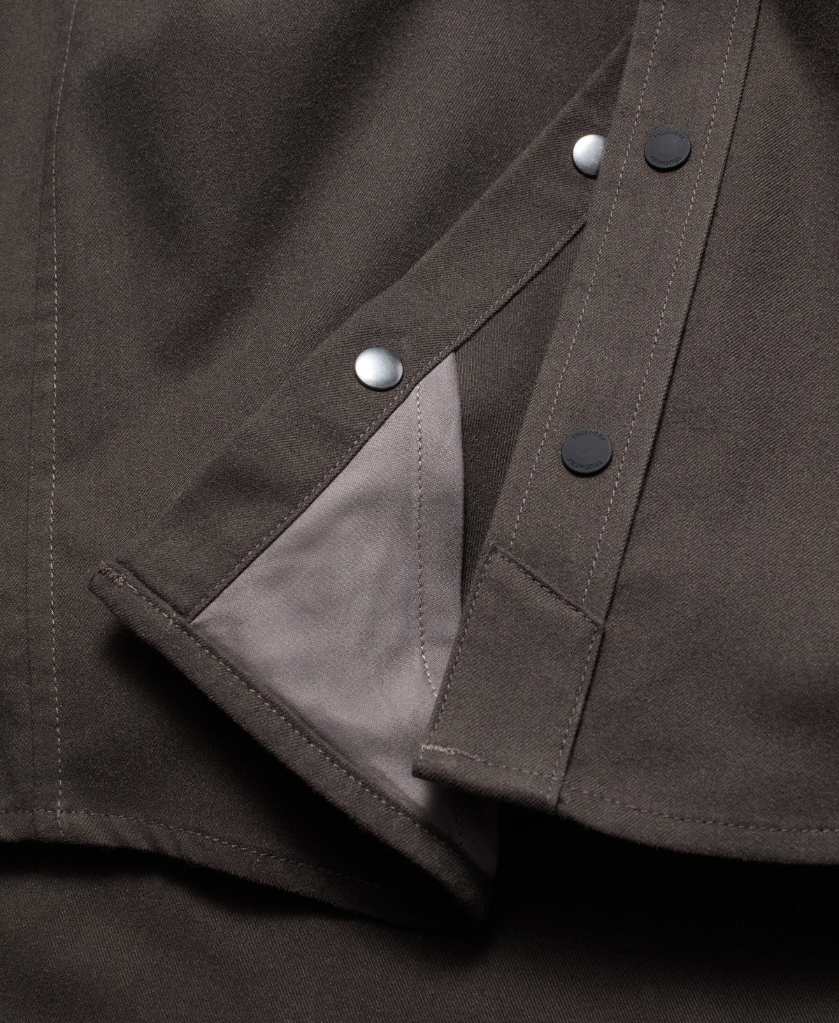 #color_deep grey